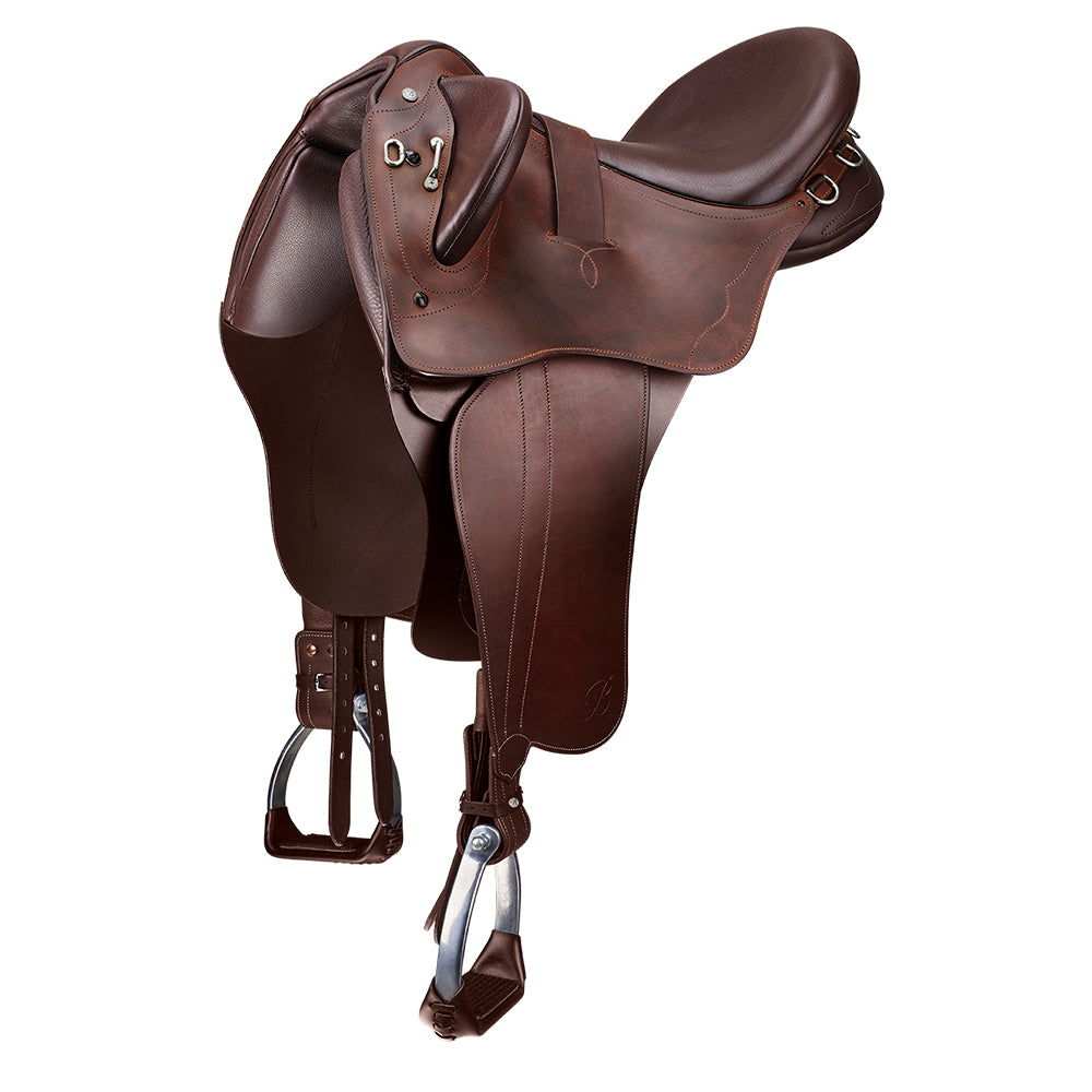 Bates Kimberley with Swinging Fender with Heritage Leather